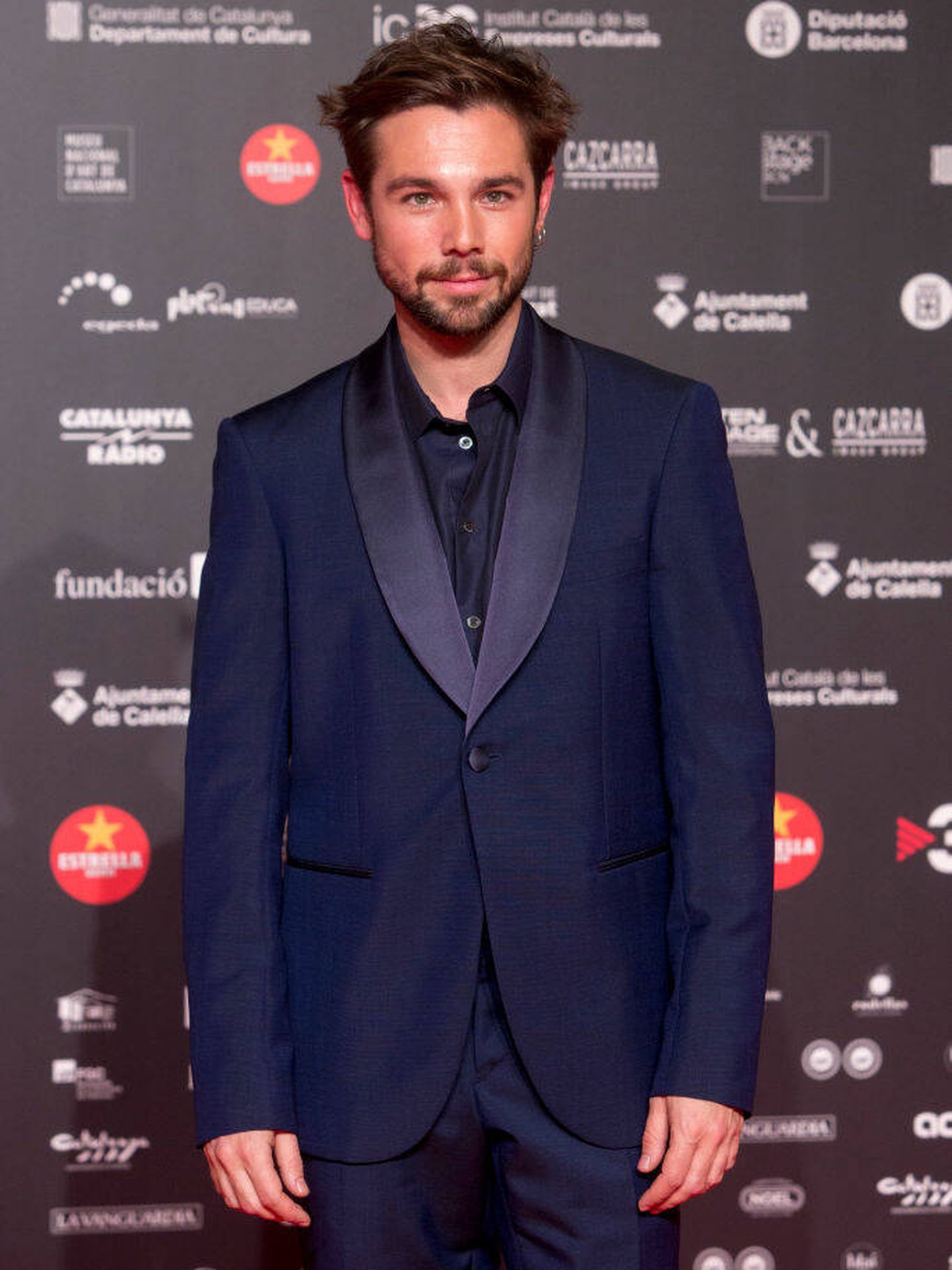 Carlos Cuevas en la alfombra roja de los Premios Gaudí 2022 (Getty Images)