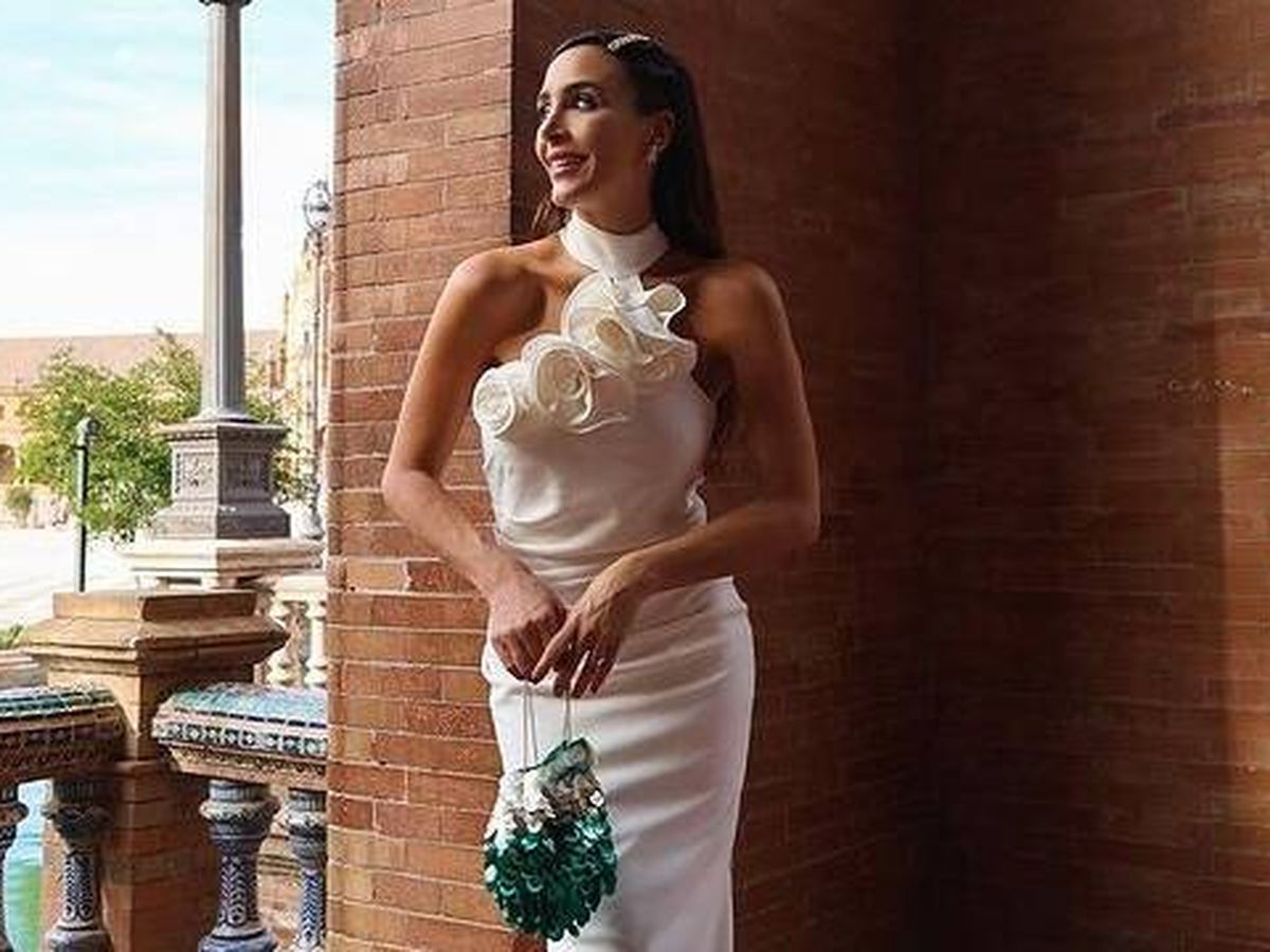 Foto:  Rocío Osorno agota el vestido blanco de Mango que toda novia llevaría en su día. (Instagram/@rocioosorno)