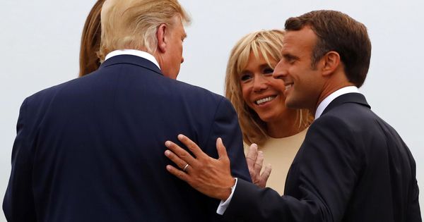 Foto: Emmanuel Macron saluda a Donald Trump a su llegada a la cumbre del G-7. (Reuters)