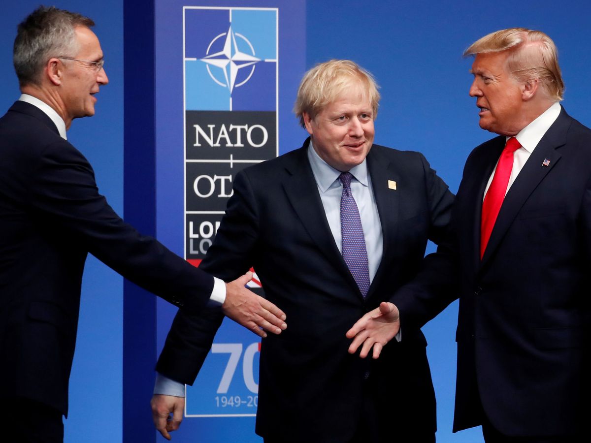 Foto: Jens Stoltenberg, Boris Johnson y Donald Trump. (Reuters)