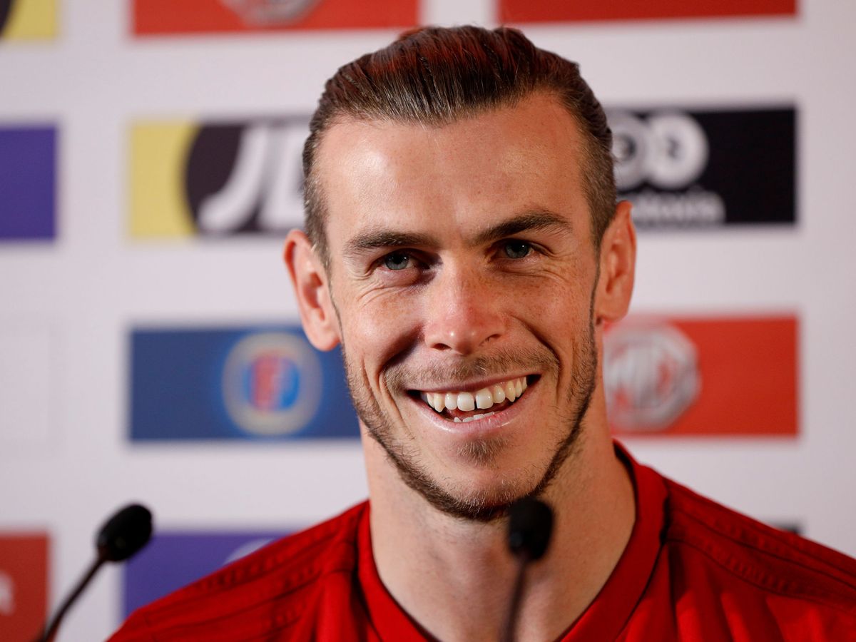 Foto: Gareth Bale, sonriente, en la concentración de la selección de Gales. (Reuters)