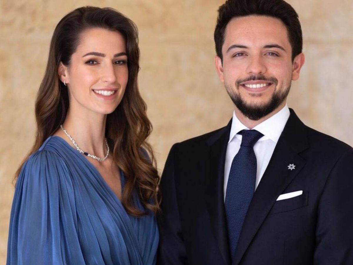 Foto: Hussein y Rajwa de Jordania posan por su compromiso. (Instagram)