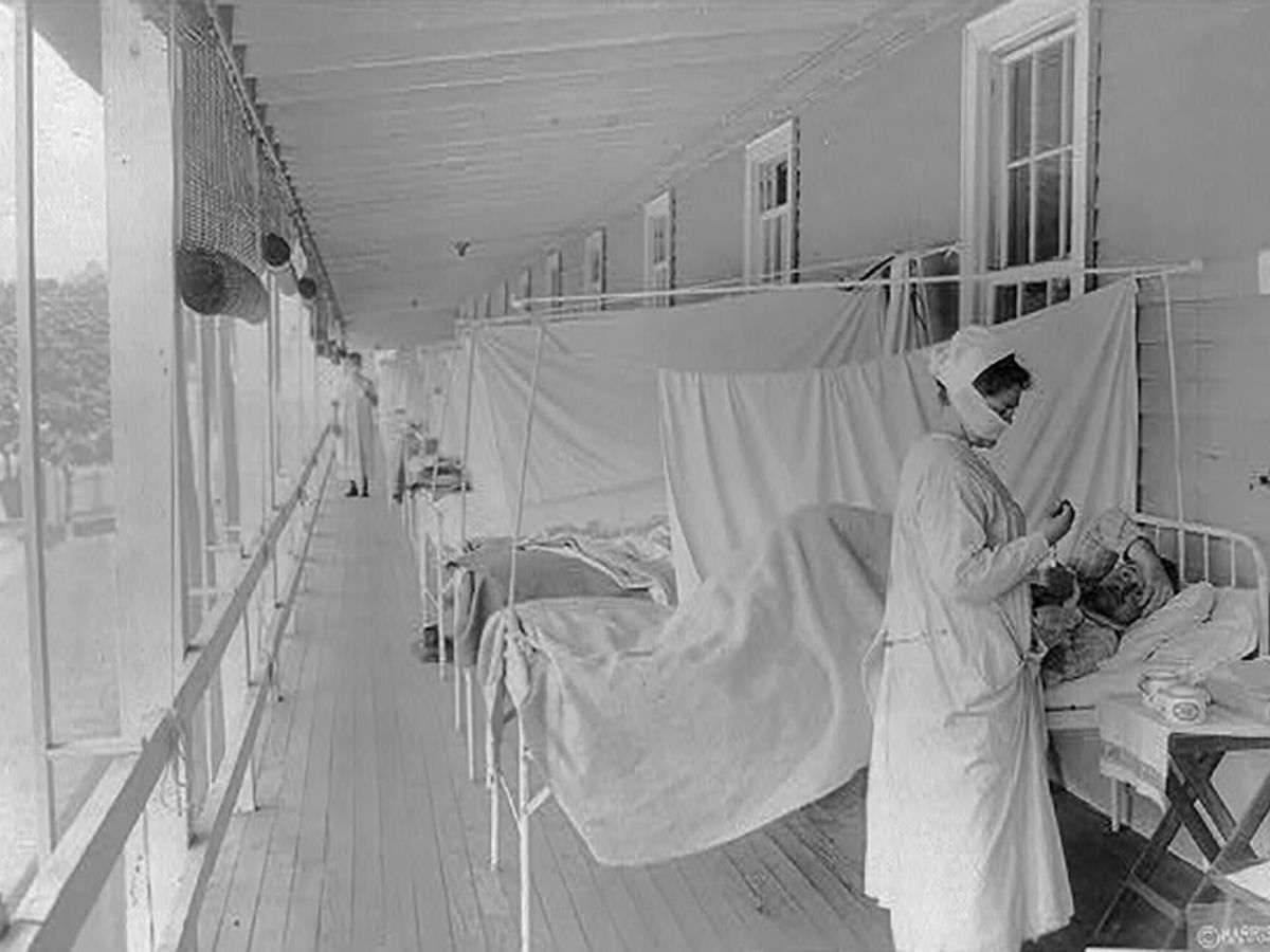 Foto: Enfermeras atienden en Washington a pacientes con gripe en 1918. (Reuters/ Library of Congress Harris & Ewing)