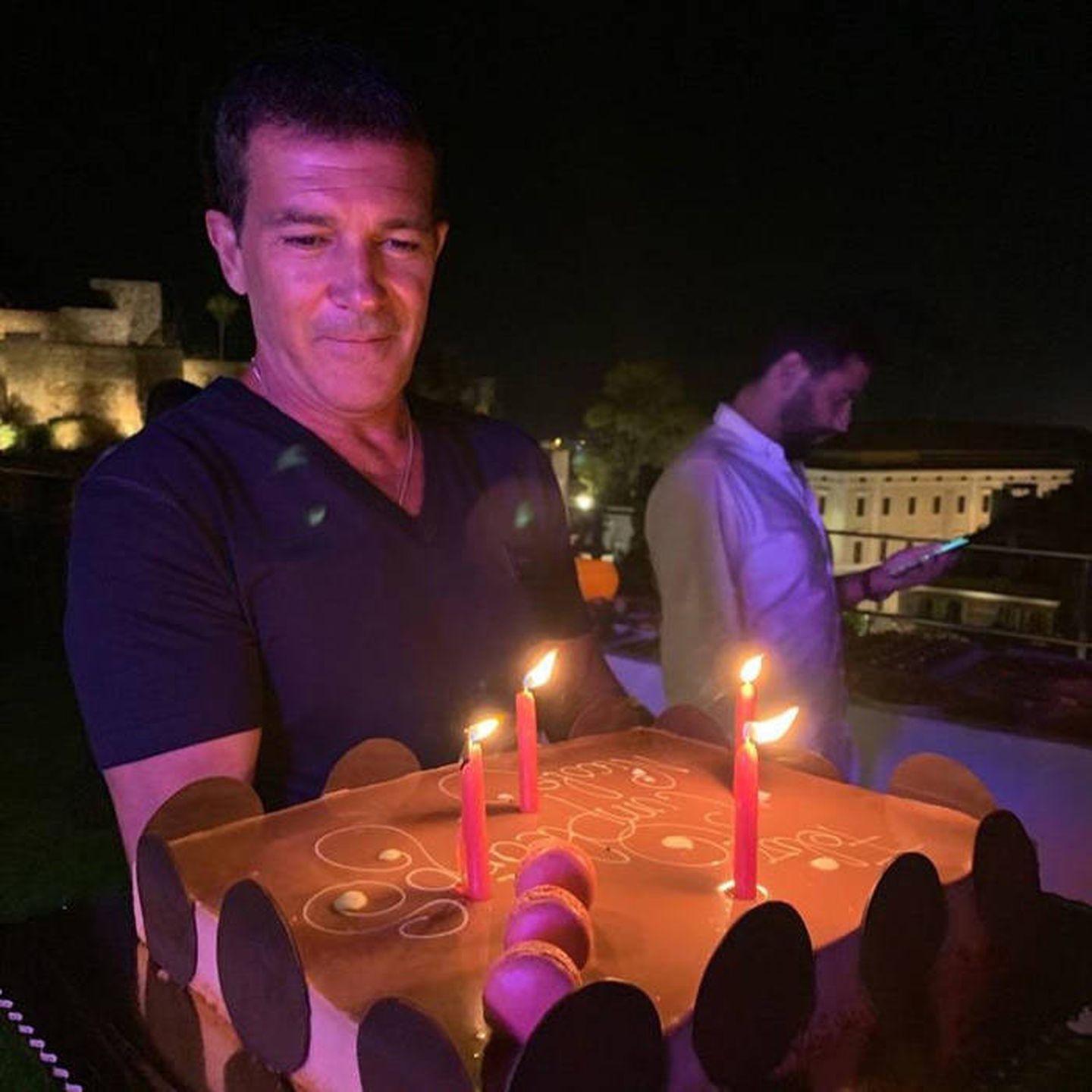 Antonio Banderas y su tarta de cumpleaños.(Instagram)