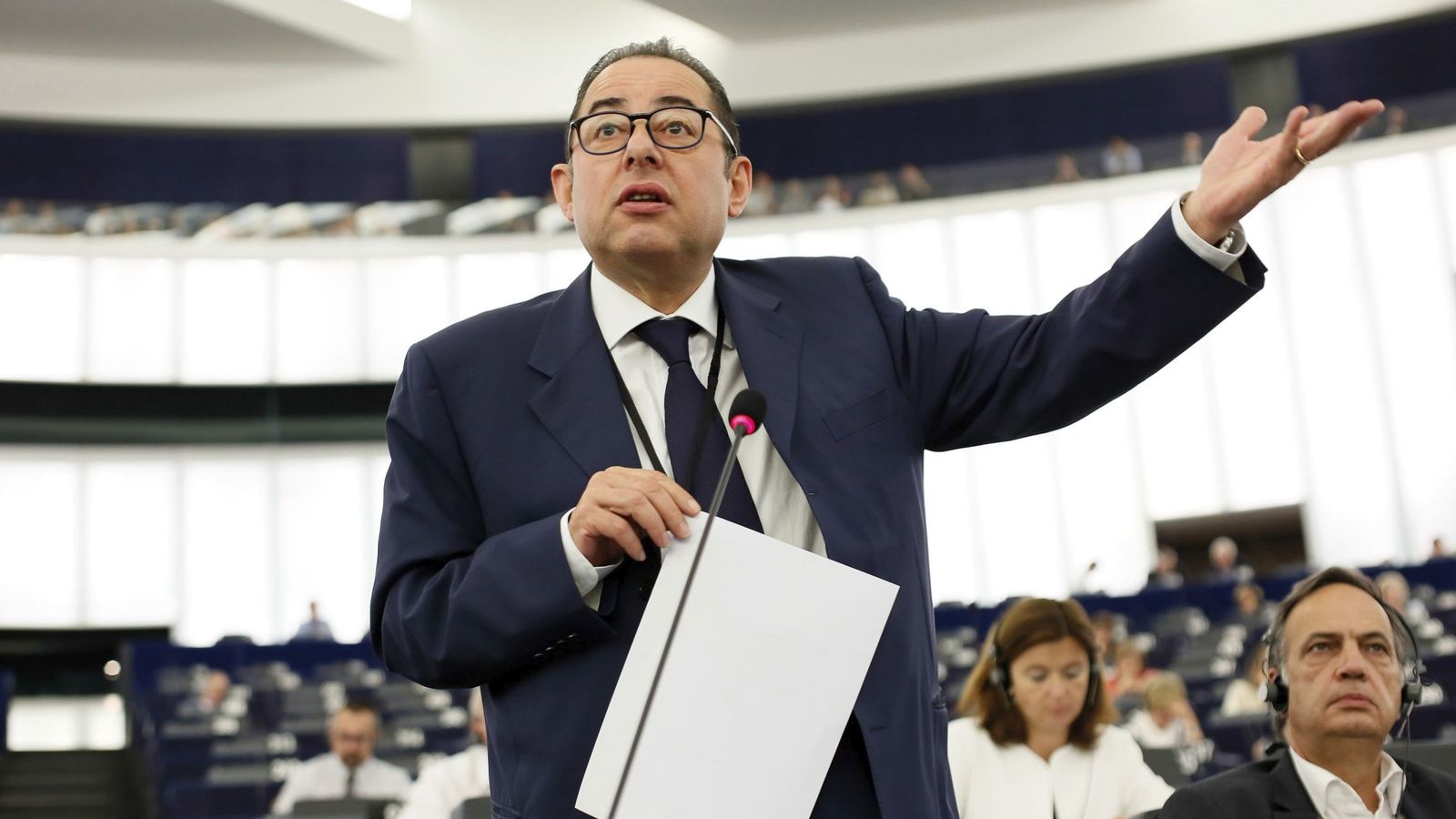 Foto: Gianni Pittella durante un debate sobre migración en el Parlamento Europeo, en junio de 2016 (EFE)