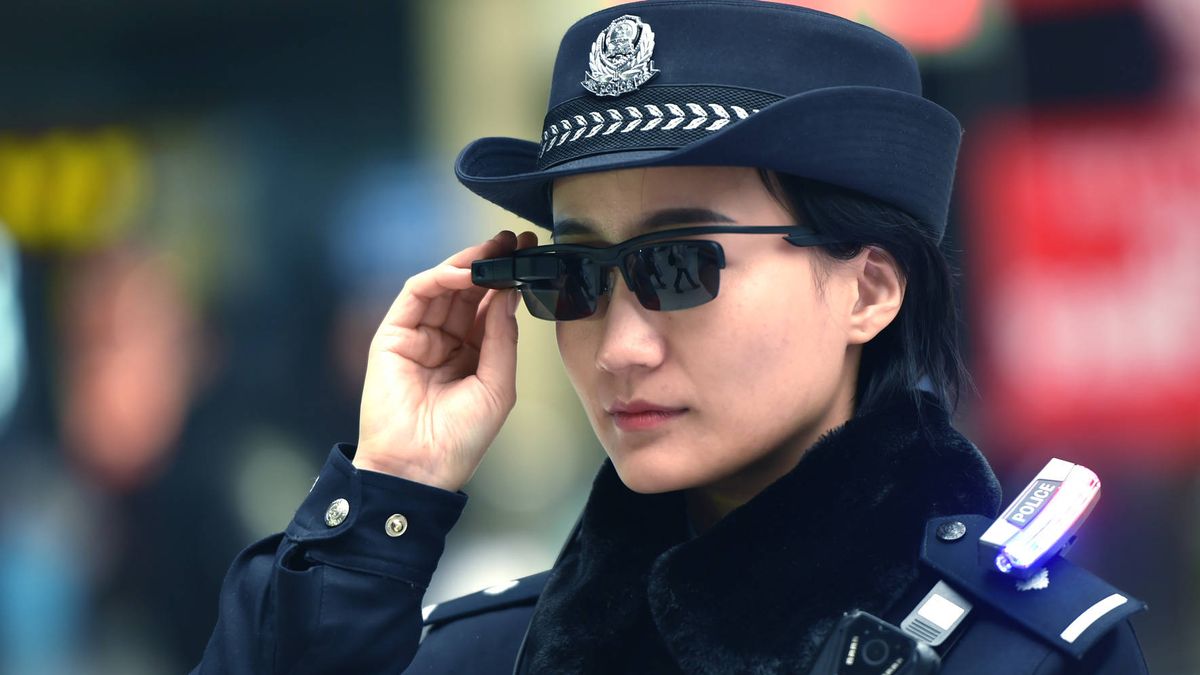 Las gafas de Robocop llegan a China: así se descubre a un delincuente en tres segundos