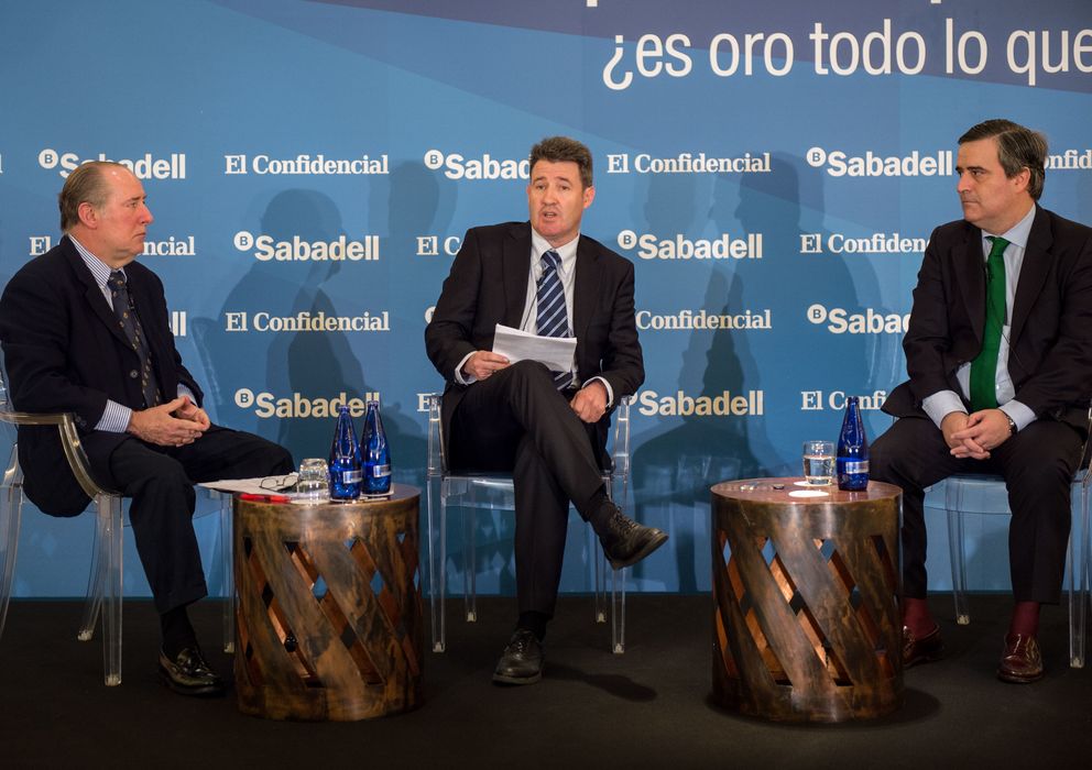 Foto: Miguel Cardenal, Enrique Marín y Gay de Liébana, durante el foro El Confidencial-Banco Sabadell (Fotos: Daniel Muñoz).