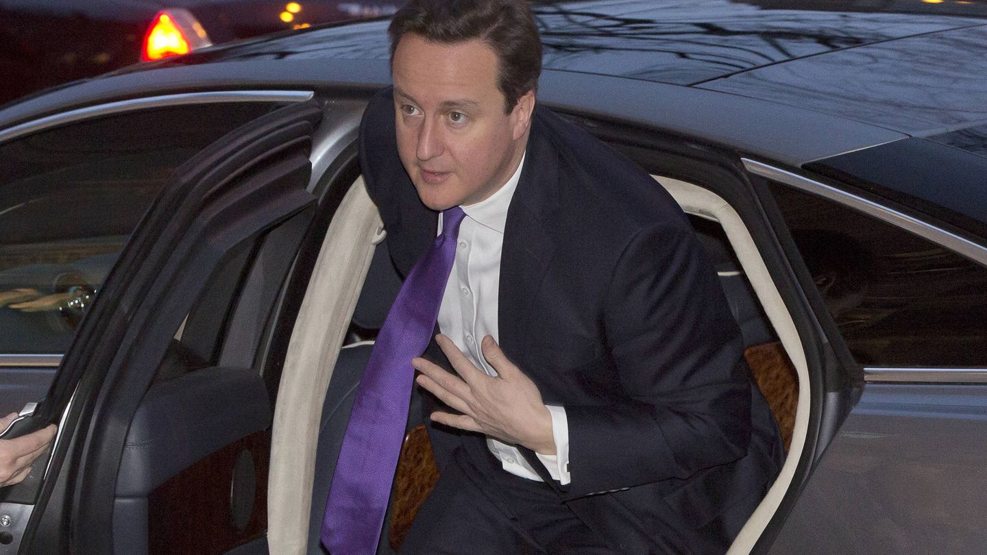 El entonces primer ministro británico David Cameron pocos minutos antes de dar el discurso en el que anuncia su promesa de celebrar un referéndum sobre la permanencia en la UE. 23 de enero de 2013. (Reuters)