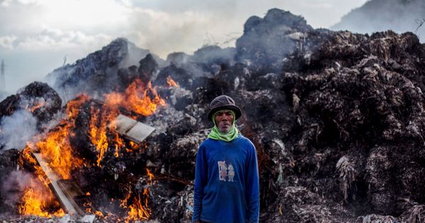 Foto: Desechos de plástico en Indonesia. (EFE)