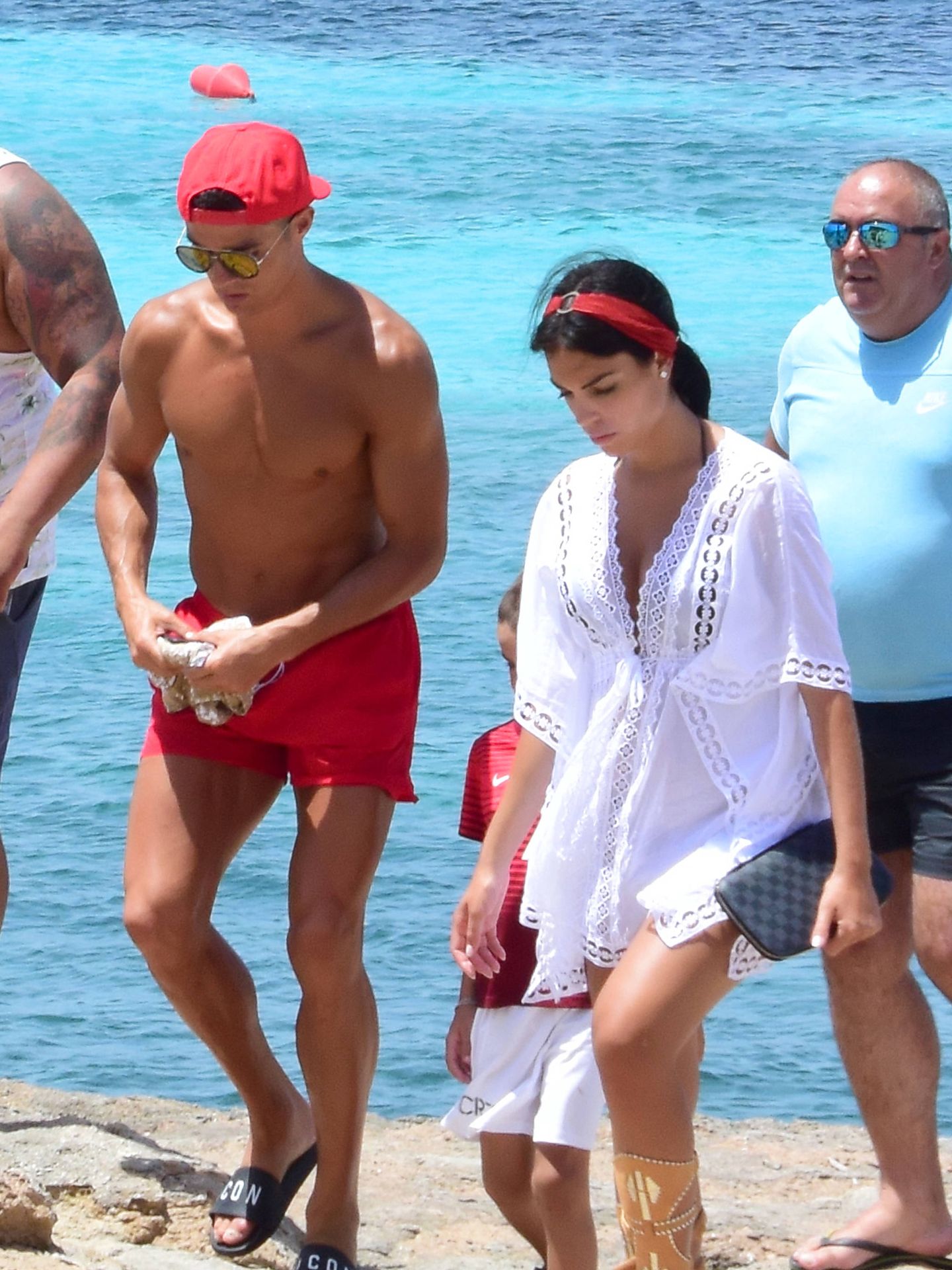 Cristiano Ronaldo de vacaciones en Formentera junto a Georgina. (Gtres)