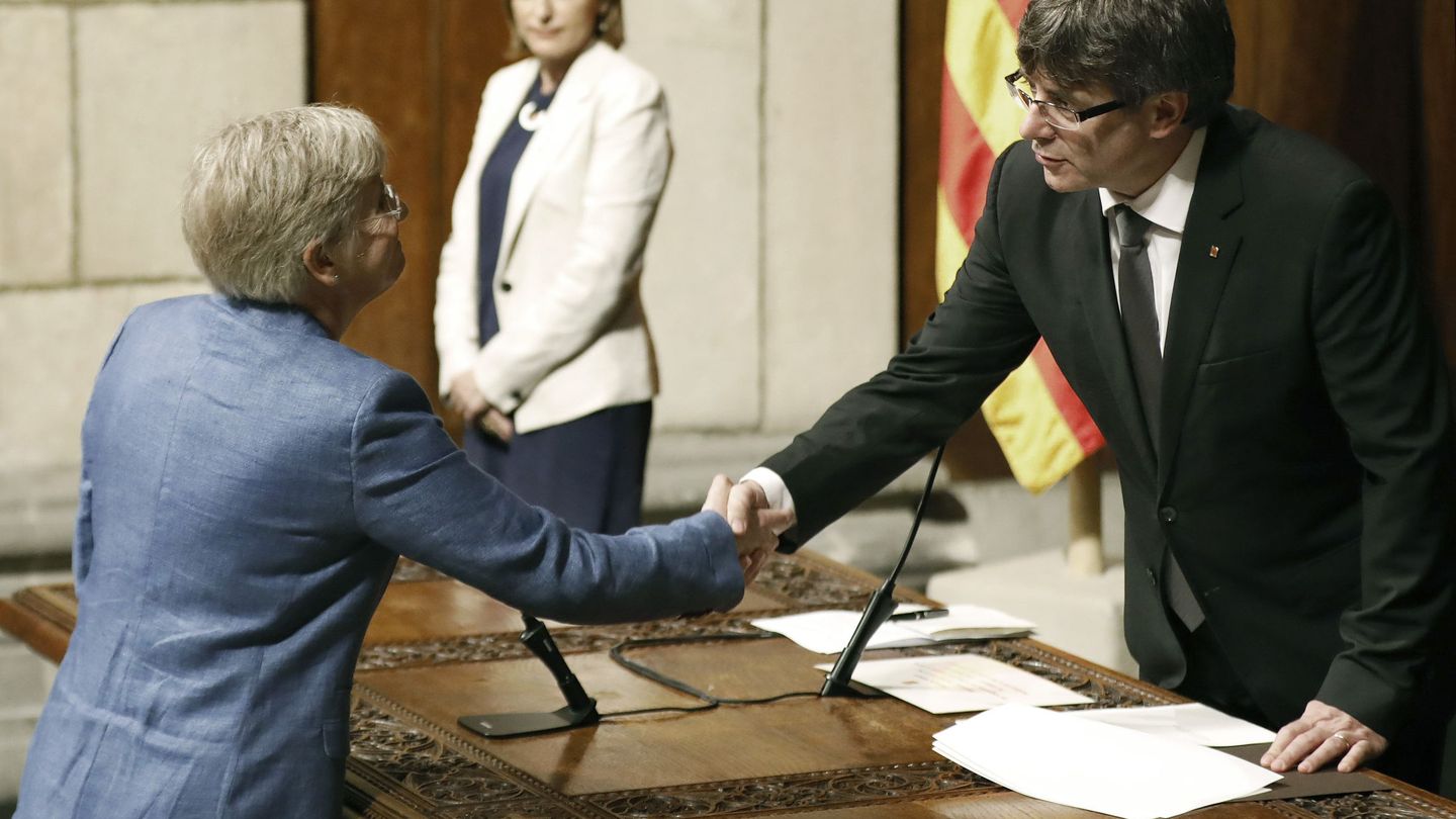 Clara Ponsatí y Carles Puigdemont. (EFE)