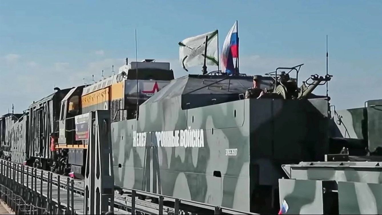 Foto: Uno de los trenes acorazados rusos utilizados en su invasión a Ucrania
