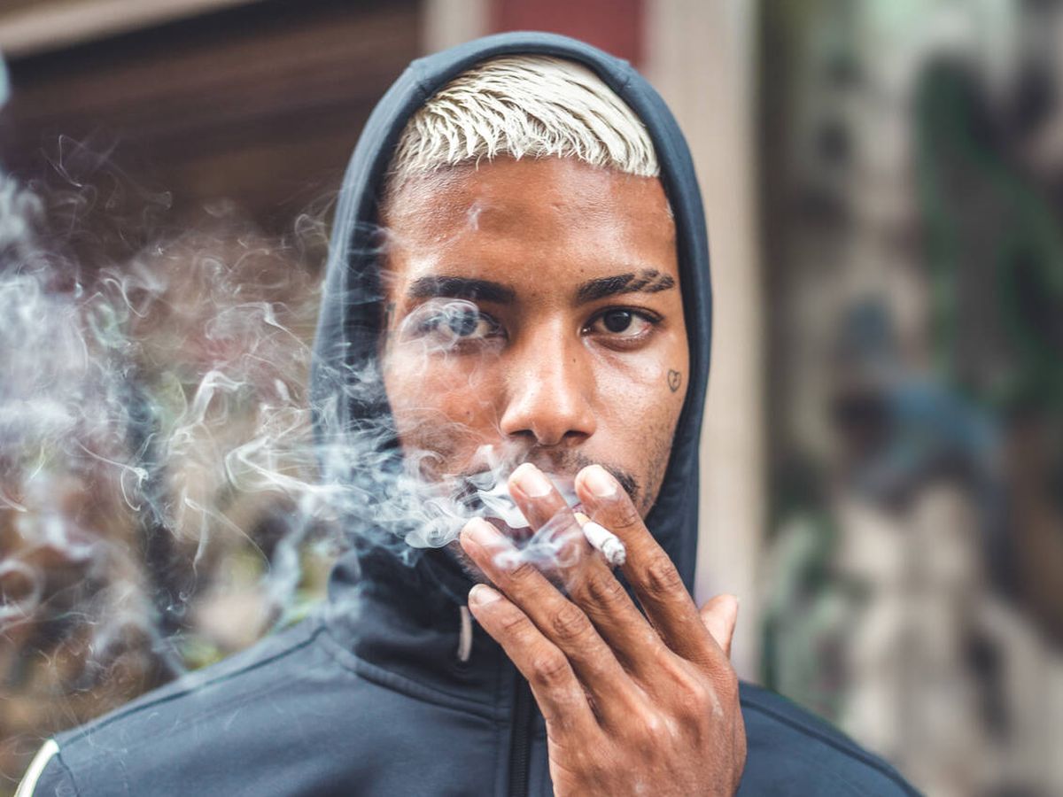 Foto: El 85% de los fumadores afroamericanos consume tabaco mentolado. (iStock)