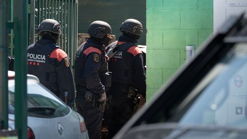 Dos personas matan a puñaladas a un hombre en Barcelona y se dan a la fuga