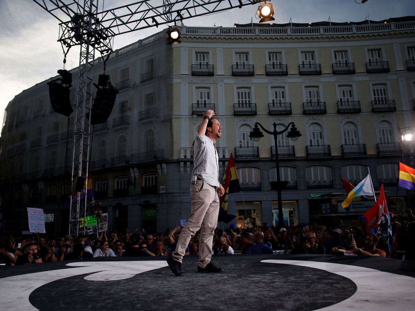 Pablo Iglesias en un mitin en la Puerta del Sol. (Reuters)       