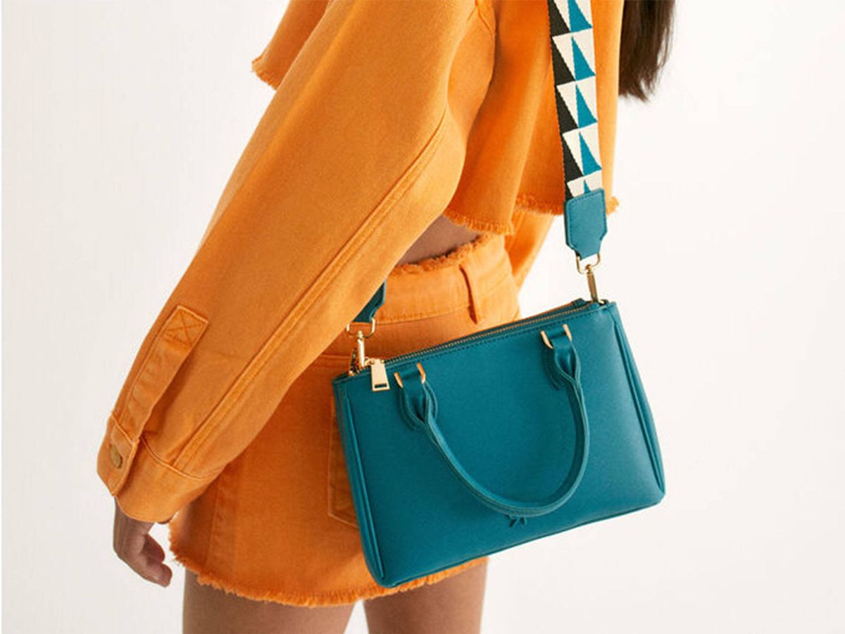Foto: Práctico, asequible y en cuatro colores: el bolso que combina con todos tus looks. (Parfois/Cortesía)