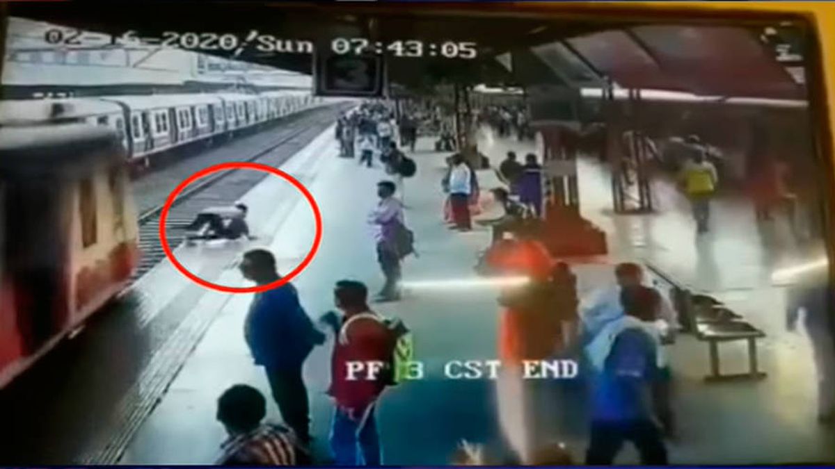 Un joven se salva de morir arrollado por un tren tras cruzar las vías a la carrera