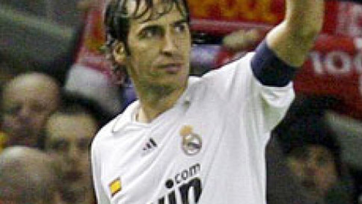 Raúl llega hoy a Madrid y decidirá su futuro