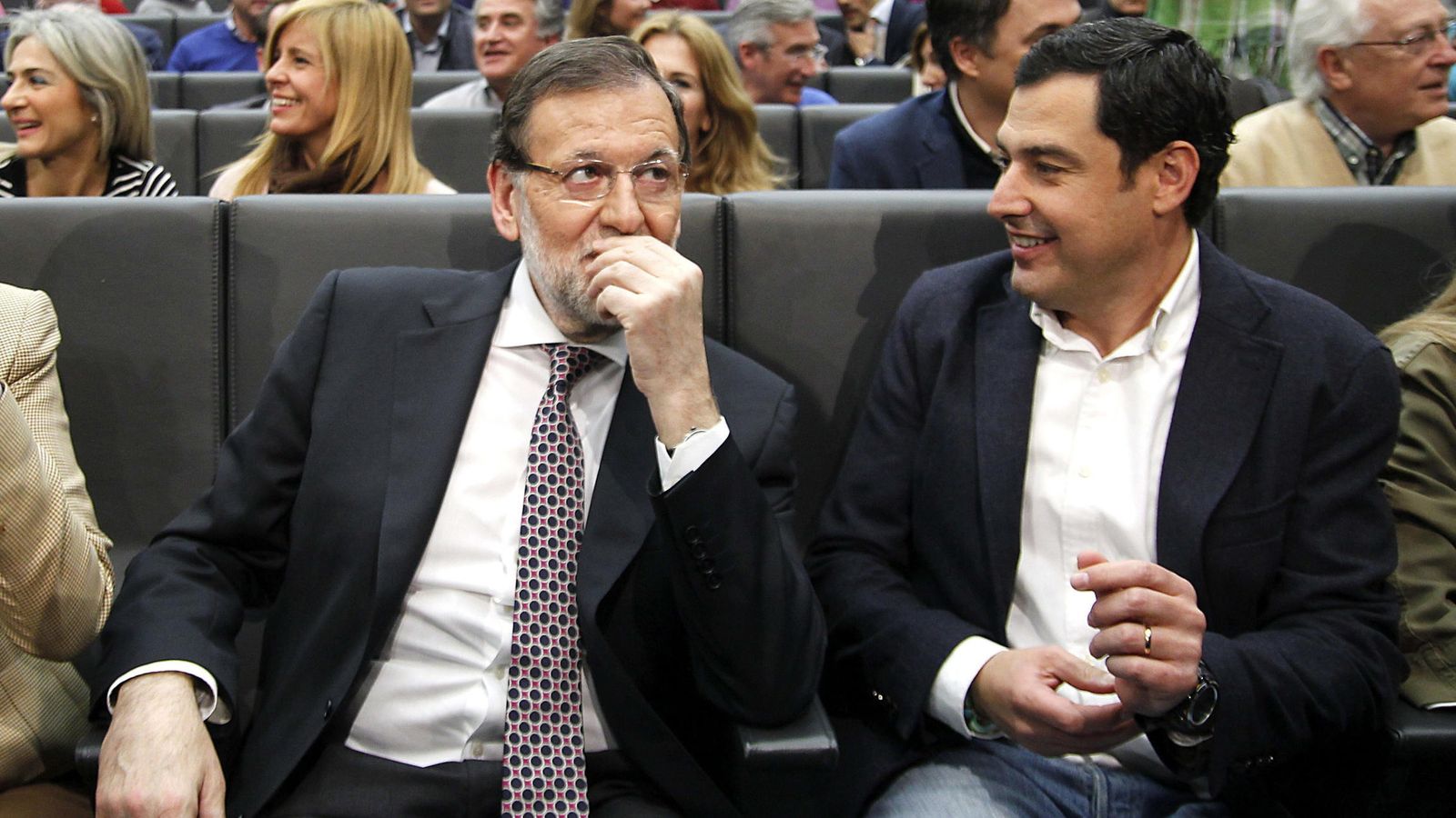 Foto: Mariano Rajoy y Juanma Moreno (EFE)