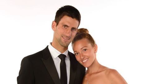 Jelena, la abnegada esposa naturalista y antivacunas de Djokovic, su mayor apoyo
