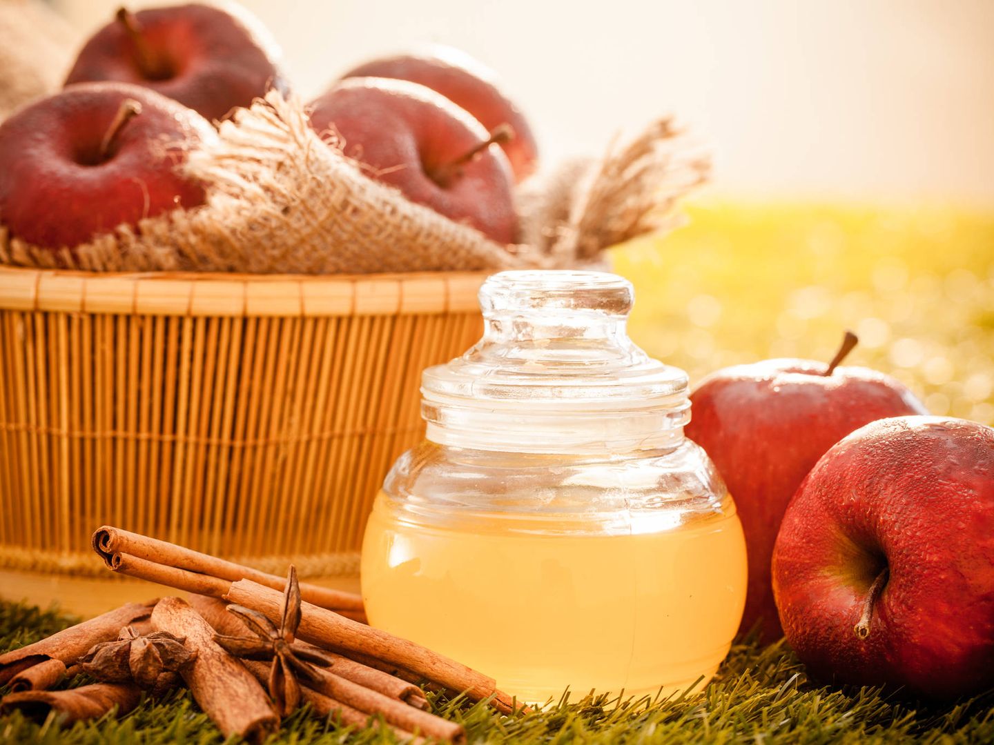 Vinagre de sidra de manzana: ¿realmente es efectivo para adelgazar? Lo que  la ciencia nos dice sobre él