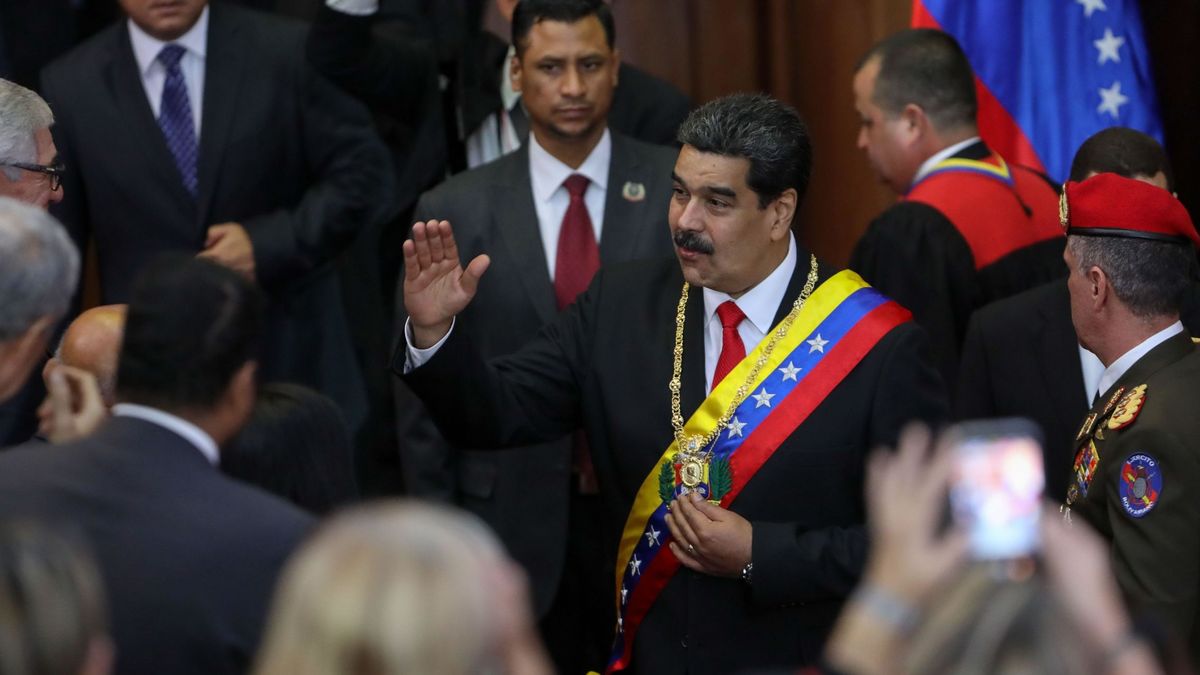 Maduro se plantea negociar y Guaidó ofrece una amnistía para su Gobierno