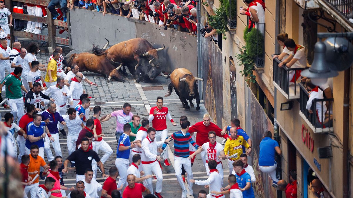 Quinto encierro de San Fermín 2022: una carrera tensa y peligrosa que deja heridos por asta