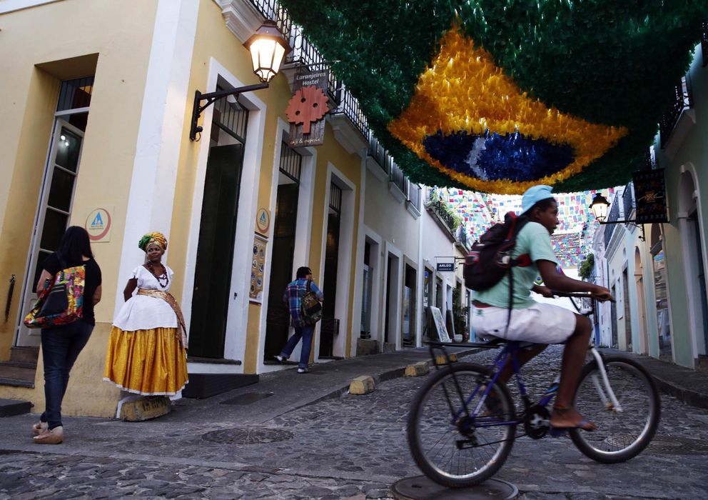 Foto: Una de las calles de Salvador de Bahía (Reuters).