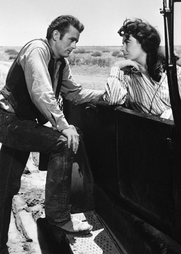James Dean y Elizabeth Taylor, en el rodaje de 'Gigante'. (CP)