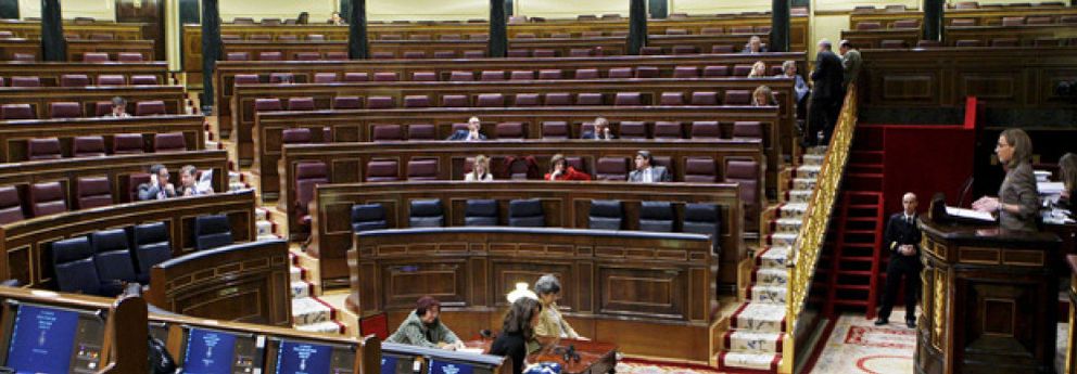 Foto: El PP propone reformar la Constitución para que enero y julio sean hábiles en el Congreso