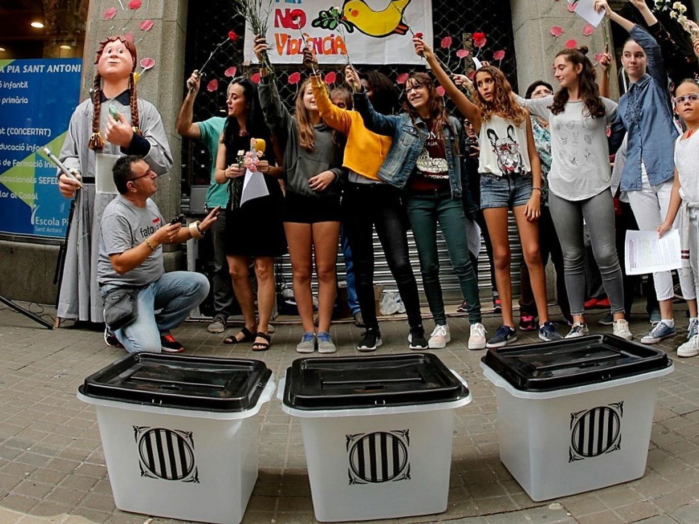 Urnas utilizadas durante la jornada del 1 de octubre en los colegios de Cataluña. (EFE)
