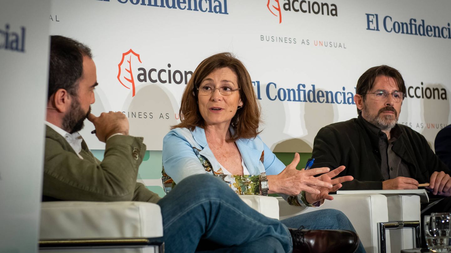 Carlos Hernanz (El Confidencial), Paz Valiente (Ayuntamiento de Madrid) y Frederic Ximeno (Ayuntamiento de Barcelona). 
