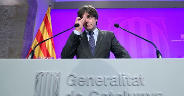 Foto: El presidente de la Generalitat, Carles Puigdemont, este martes en la rueda de prensa ofrecida en la Generalitat. (Reuters)