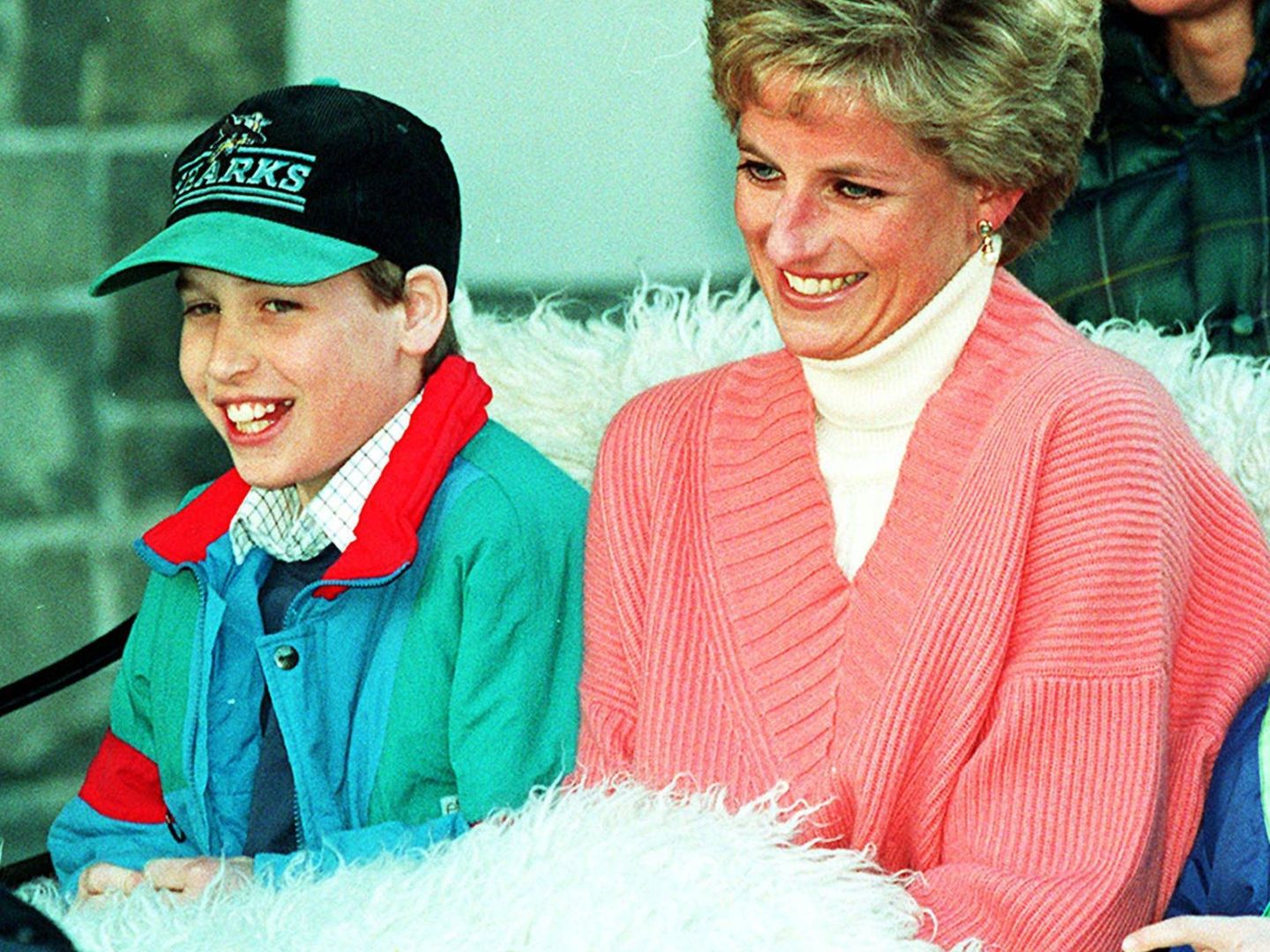La princesa Diana y el príncipe Guillermo en 1994. (Cordon Press)