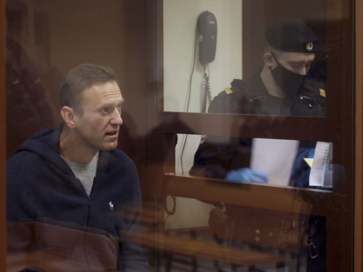 Foto: Navalny, durante el juicio por calumnias contra un veterano, hoy. (Reuters)