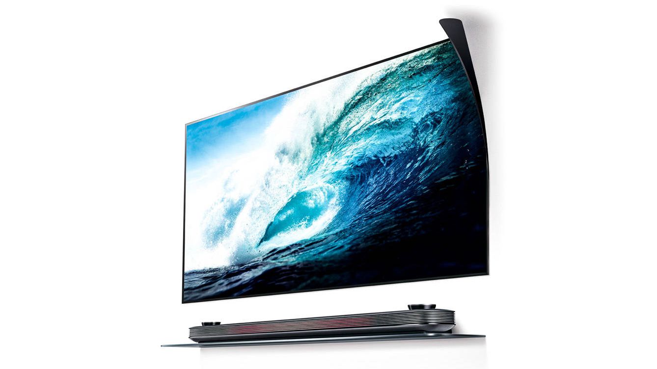 Oled телевизоры 2024. LG Signature OLED TV r9. Телевизор LG Signature 65 OLED R 2021. Телек LG Signature складной. LG телевизоры 2024.