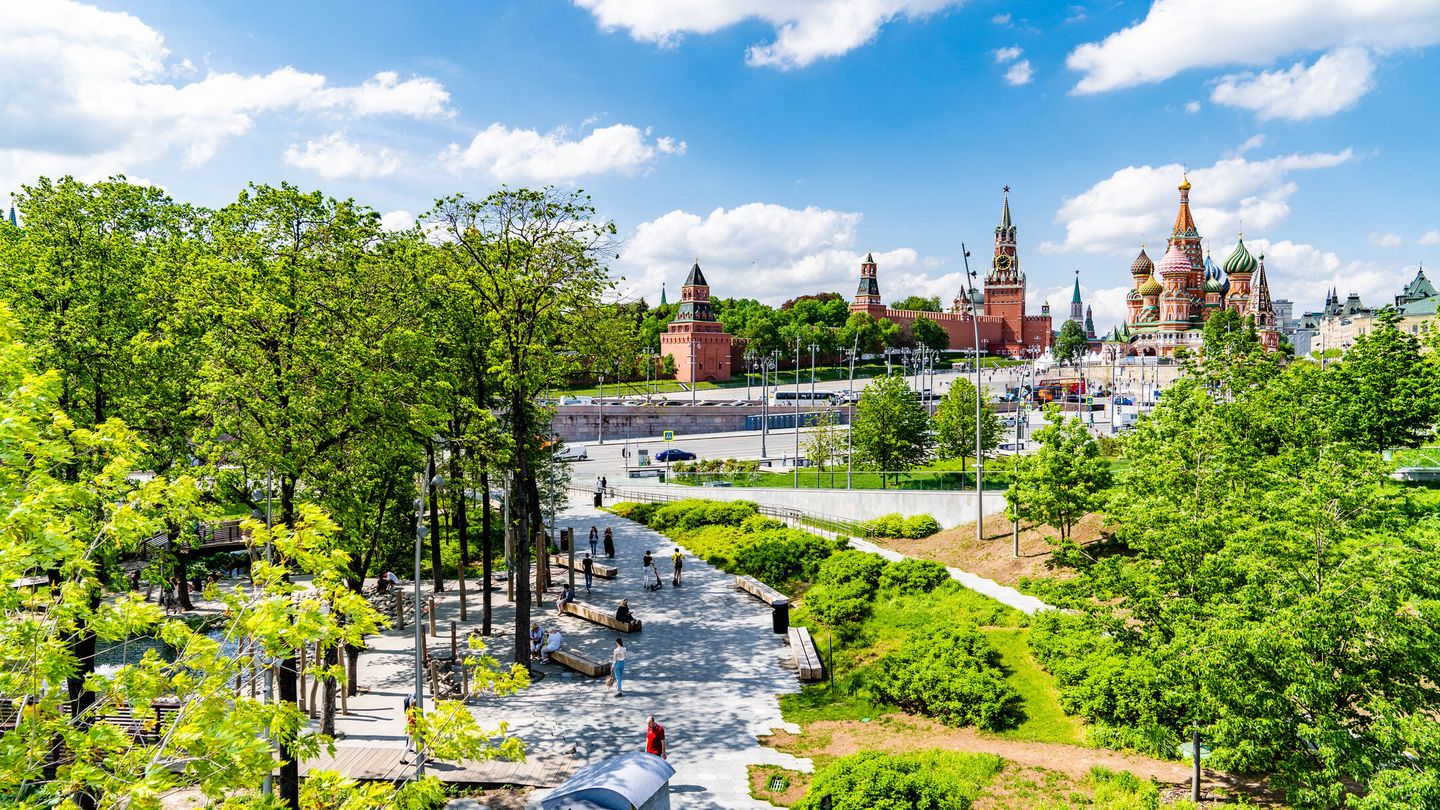 El parque de Zaryadye, en Moscú. (iStock)