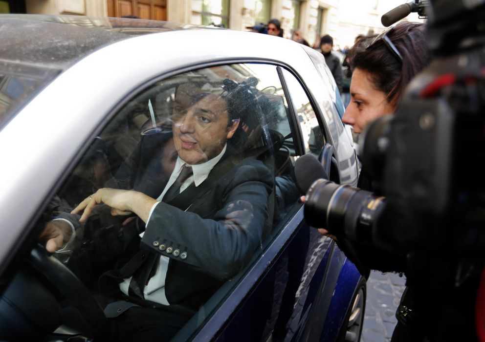 Foto: Matteo Renzi tras su reunión con Letta en Roma este 12 de febrero (Reuters).