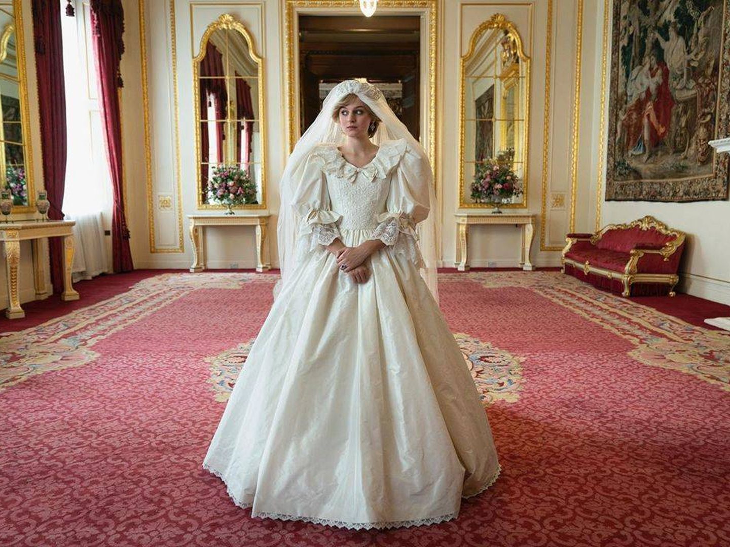 La actriz Emma Corrin, como Diana de Gales el día de su boda con el príncipe Carlos. (Instagram @thecrownnetflix)