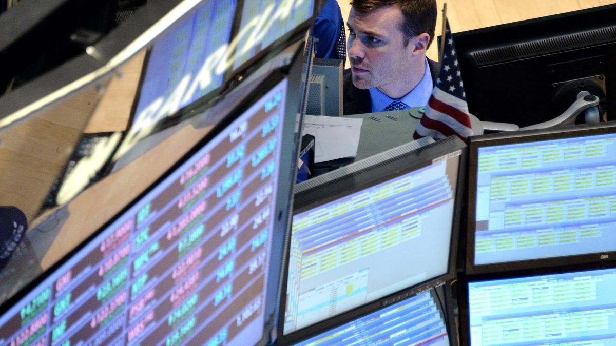 Wall Street pisa el freno en una nueva sesión marcada por los datos económicos