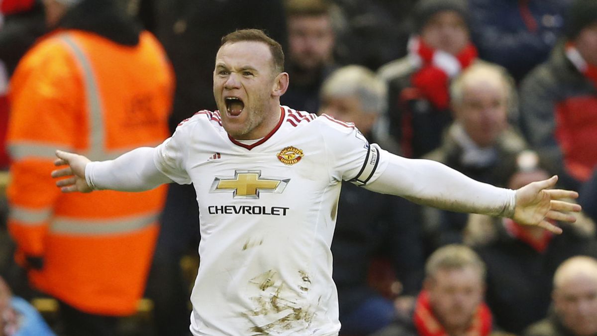 Rooney aplaca las críticas y da una victoria inmerecida al United en Anfield