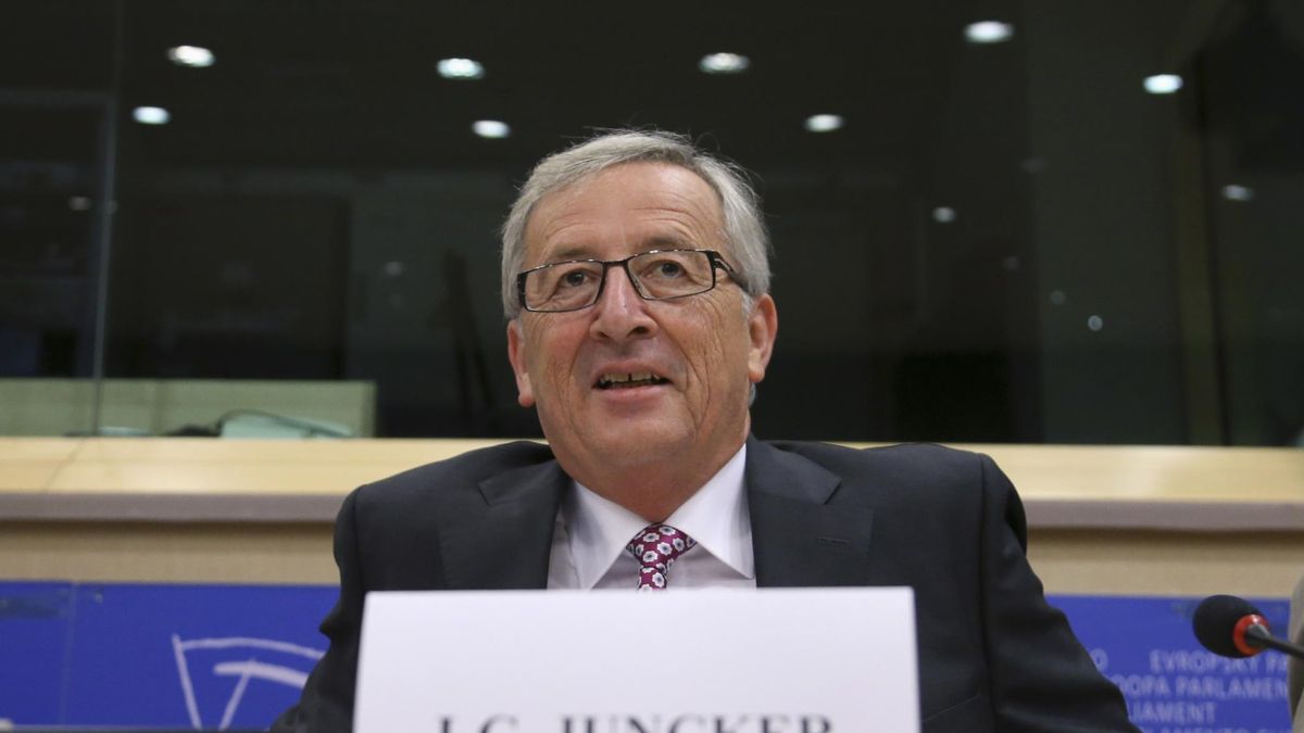 Juncker pacta que un socialista sea comisario de Finanzas y despeja el camino a Guindos 