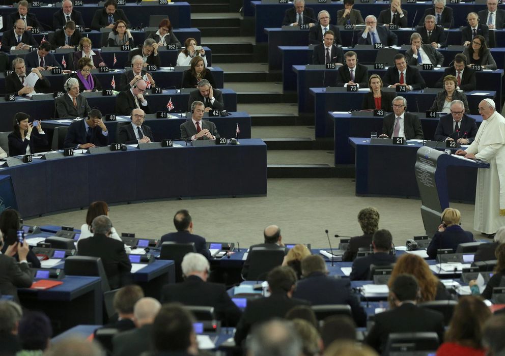 Foto: El Papa Francisco durante su intevención en el Parlamento Europeo hoy (Reuters)