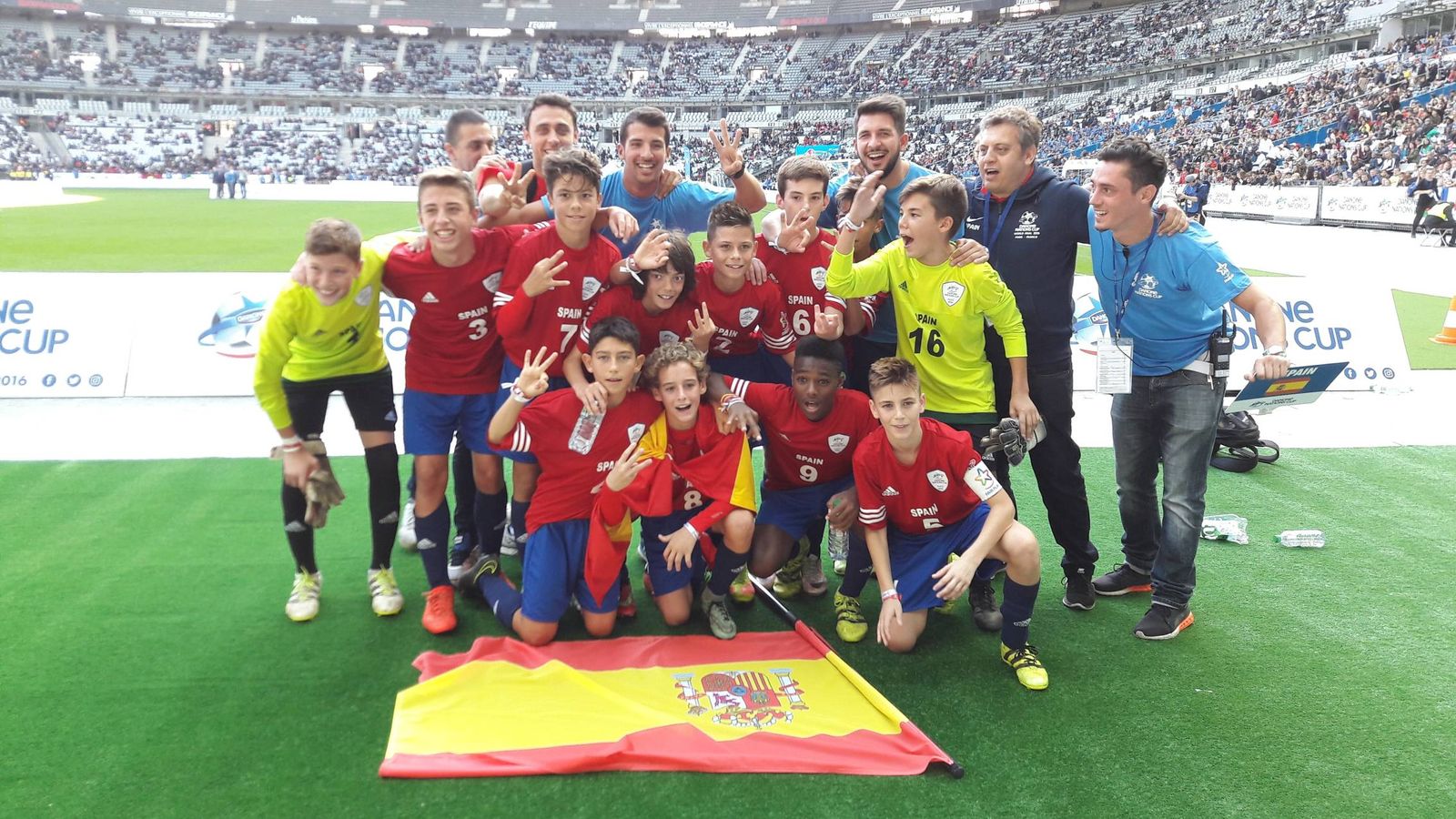 Foto: España, tercera de la Danone Nations Cup tras vencer a Brasil