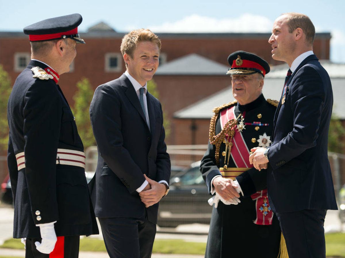 Foto: El duque de Westminster con el príncipe Guillermo, en un acto juntos. (Getty)