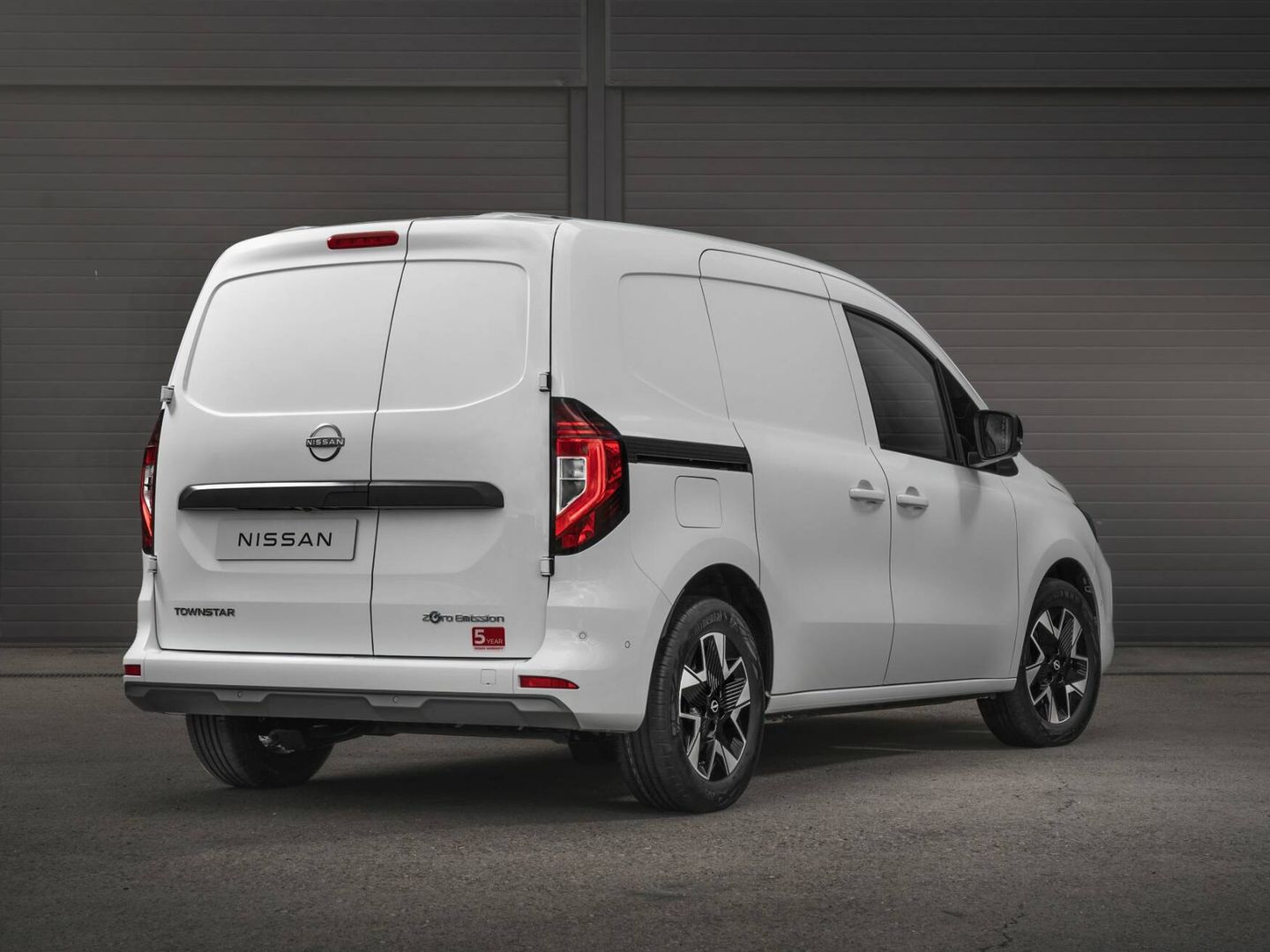 La versión eléctrica del Nissan Townstar llegará en unos meses con dos tallas de carrocería.