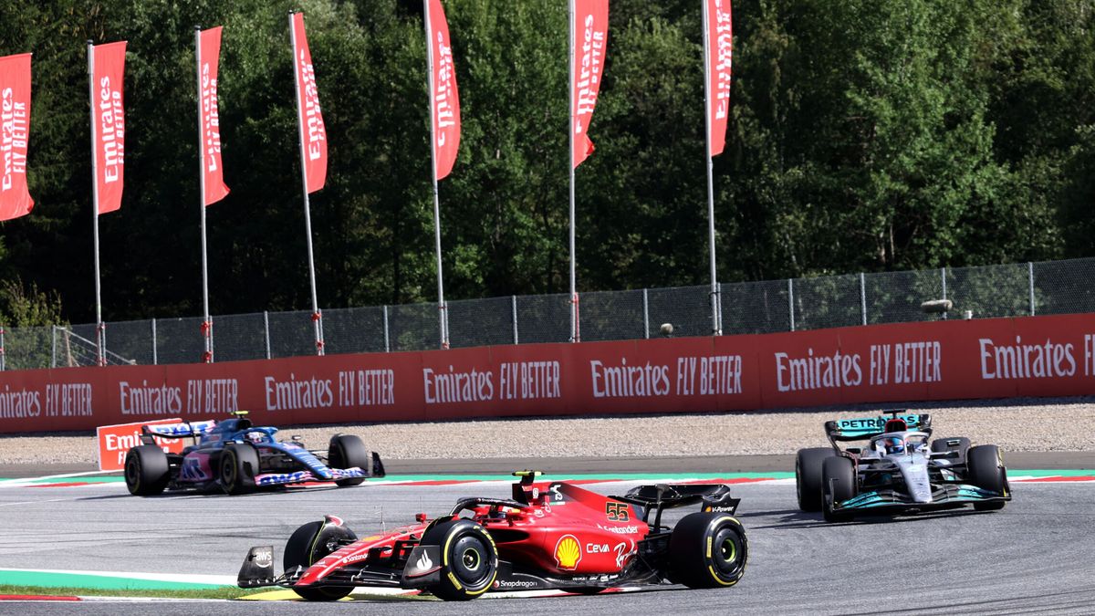 Victoria para Leclerc en el cuarto abandono de la temporada de Sainz; Alonso, décimo