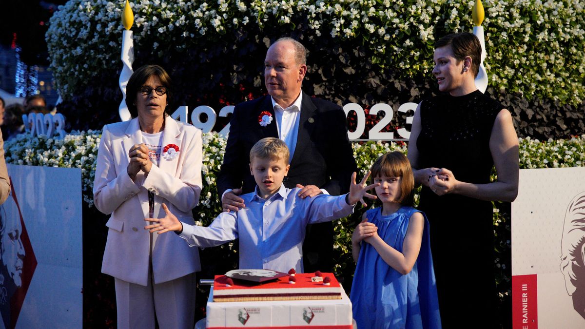 El clan Grimaldi hace piña para celebrar el centenario del príncipe Rainiero