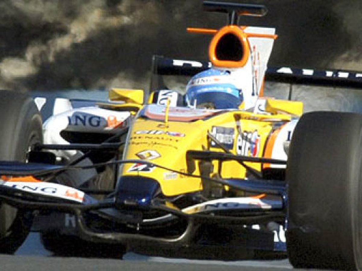 Fernando Alonso de Renault en el coche de carreras de Fórmula 1 en febrero  de 2008 Fotografía de stock - Alamy