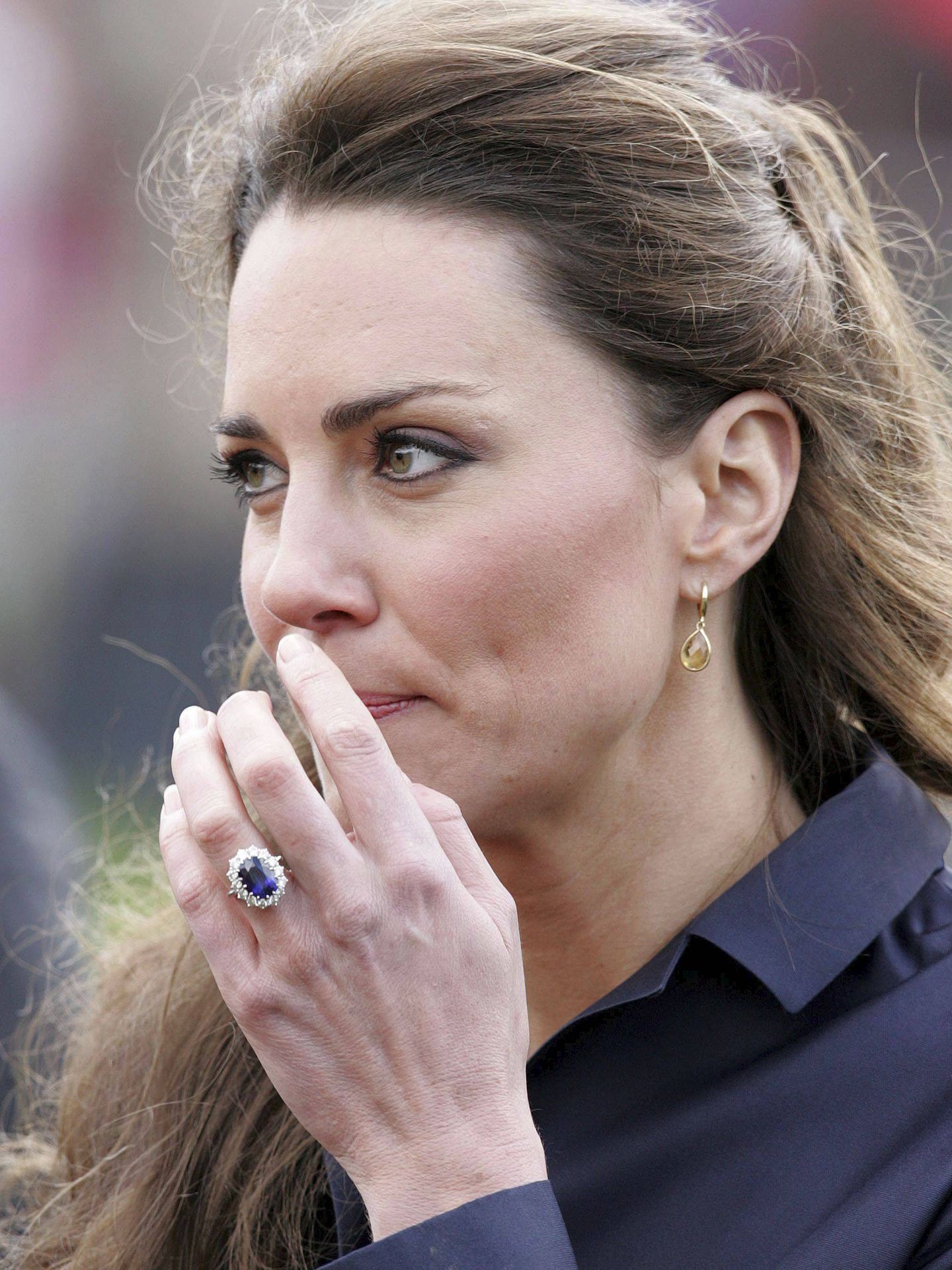 Kate Middleton, prometida del príncipe Guillermo de Inglaterra, durante su visita a Darwen. (EFE/Lindsey Parnaby)